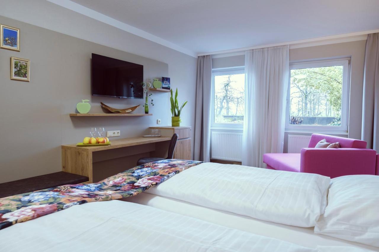 Apfelbluete Bed & Breakfast 8 Km Vom Bodensee Salem  Exteriör bild